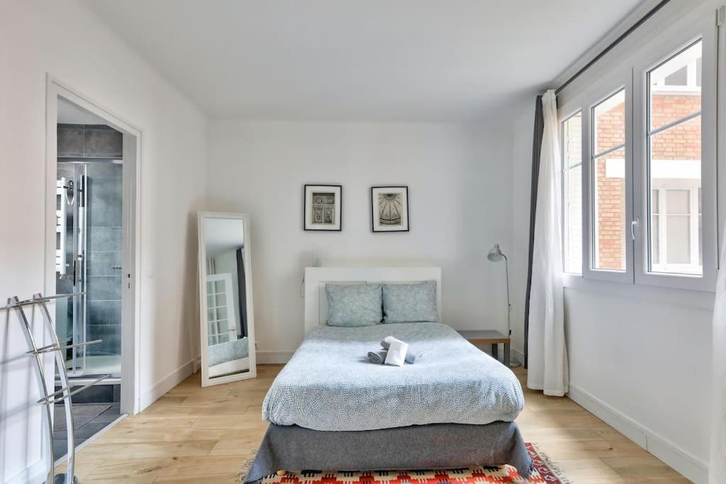 Renovated Modern 1 Bedroom Porte Maillot