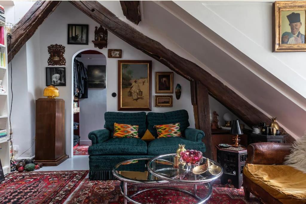 Apartment A Writer's Flat Paris