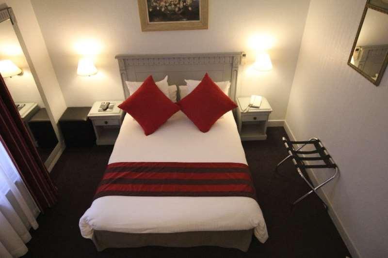Agate Hotel 3*