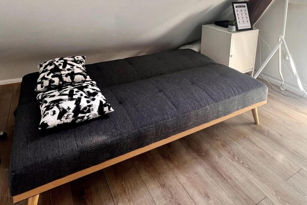 Cosy Next To The Champs-elysees Avenue! Apartment