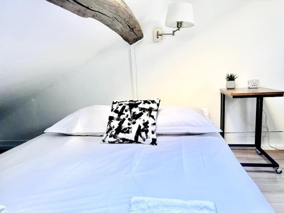 Cosy Next To The Champs-elysees Avenue! * Paris