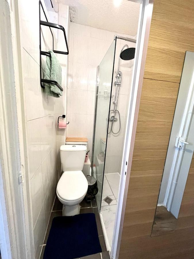 Charmant studio paris (quartier les batignolles ) Appartement