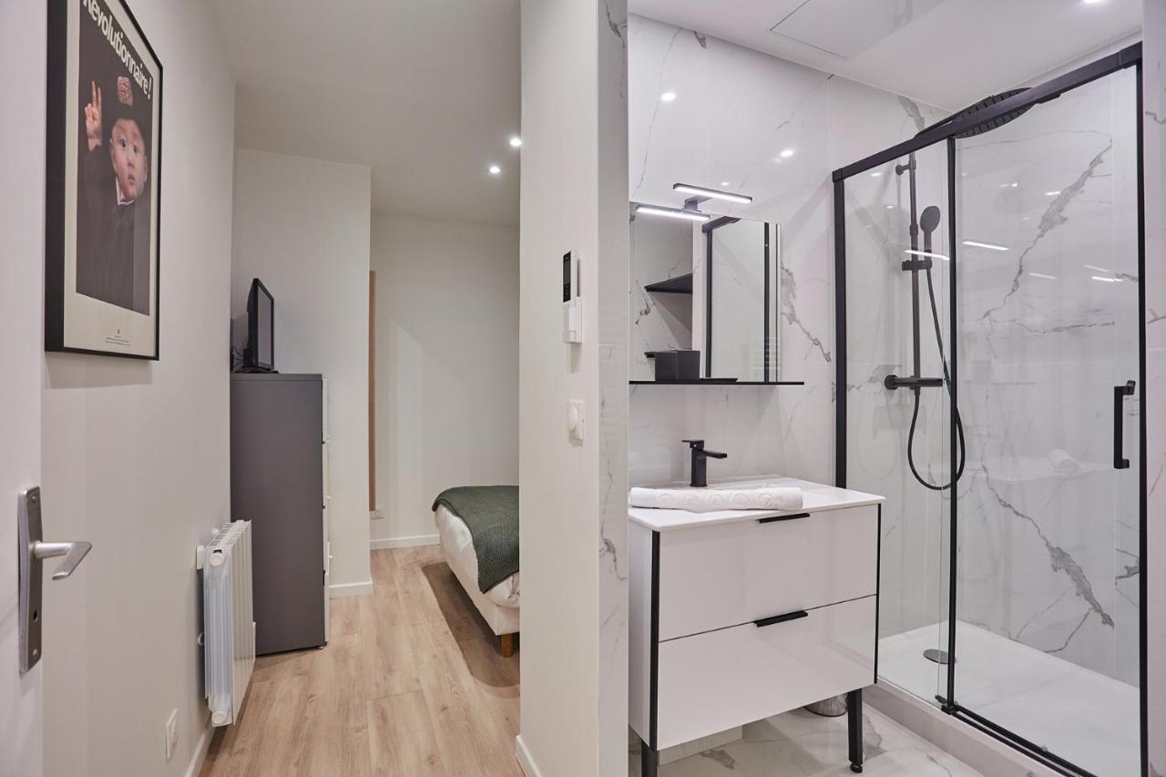 Center Of By Prestige Apartment