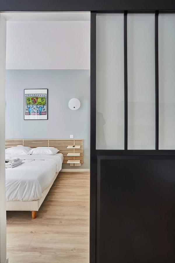 Apartment Center Of By Prestige Paris