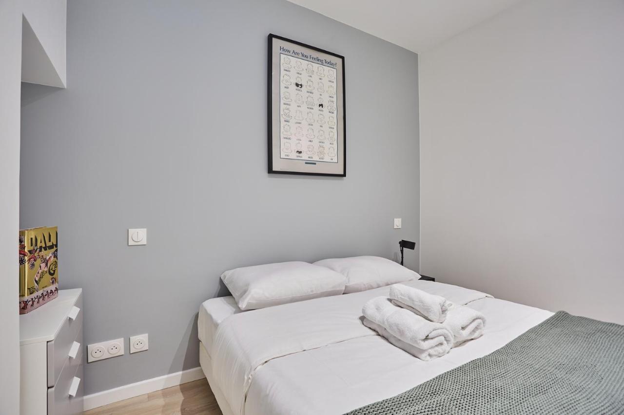 Apartment Center Of By Prestige Paris