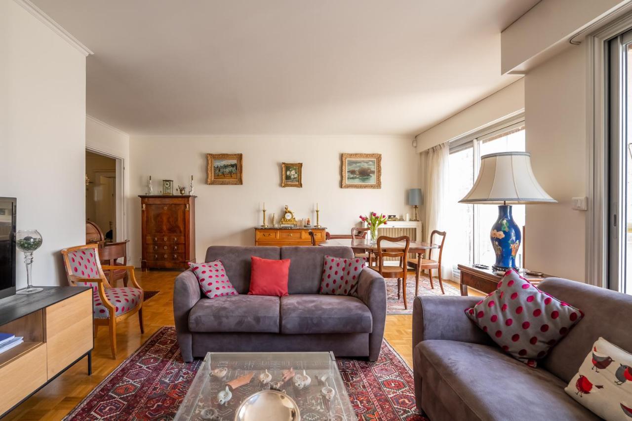 Veeve - Fragments In Time Apartment Paris