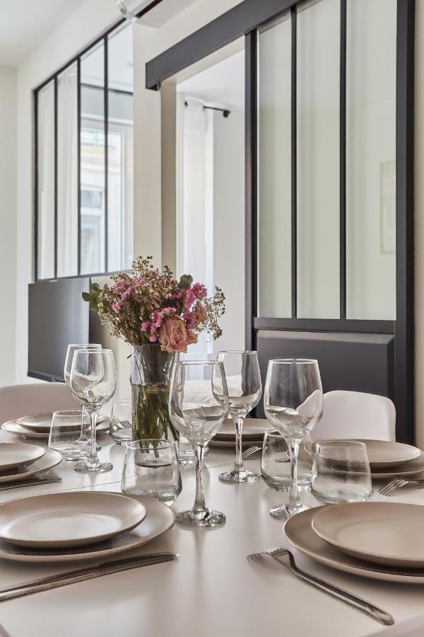 Center Of By Prestige Apartment Paris