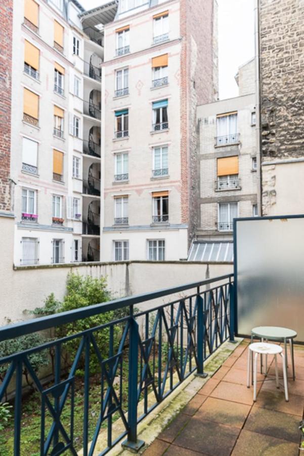 Charming 36m With Terrace In The Heart Of Paris