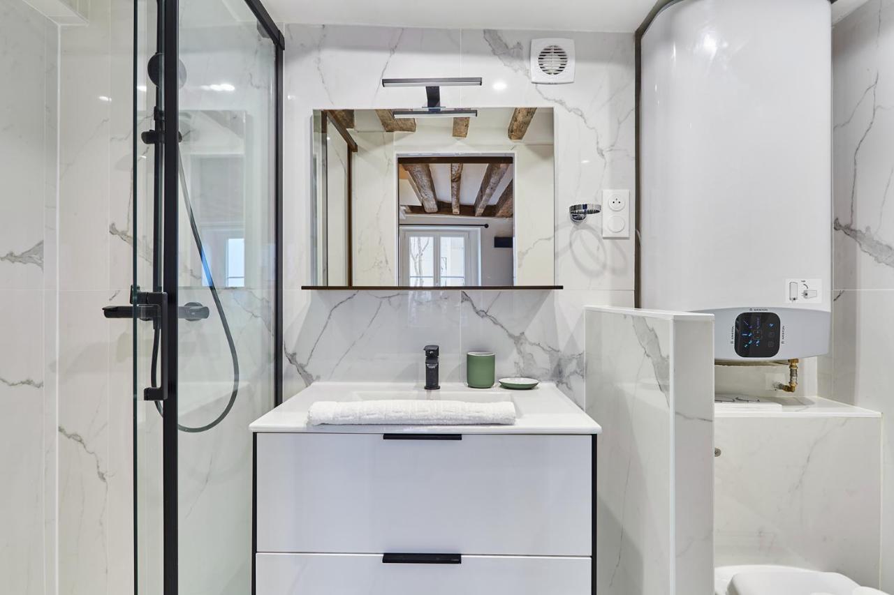 Center Of By Prestige Apartment Paris
