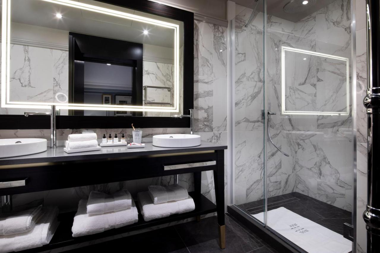 Hotel Le Damantin & Paris