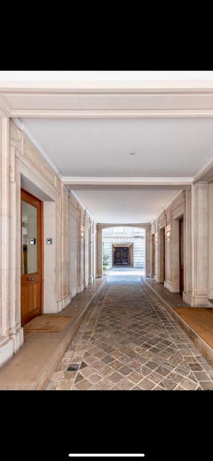 Sweet Champs Elysees Berri Apartment *