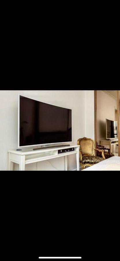 Sweet Champs Elysees Berri Apartment *