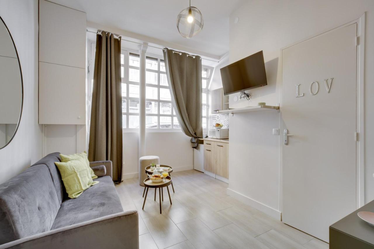 Bright Charming Modern Studio By Dreamy Canal Apartment *