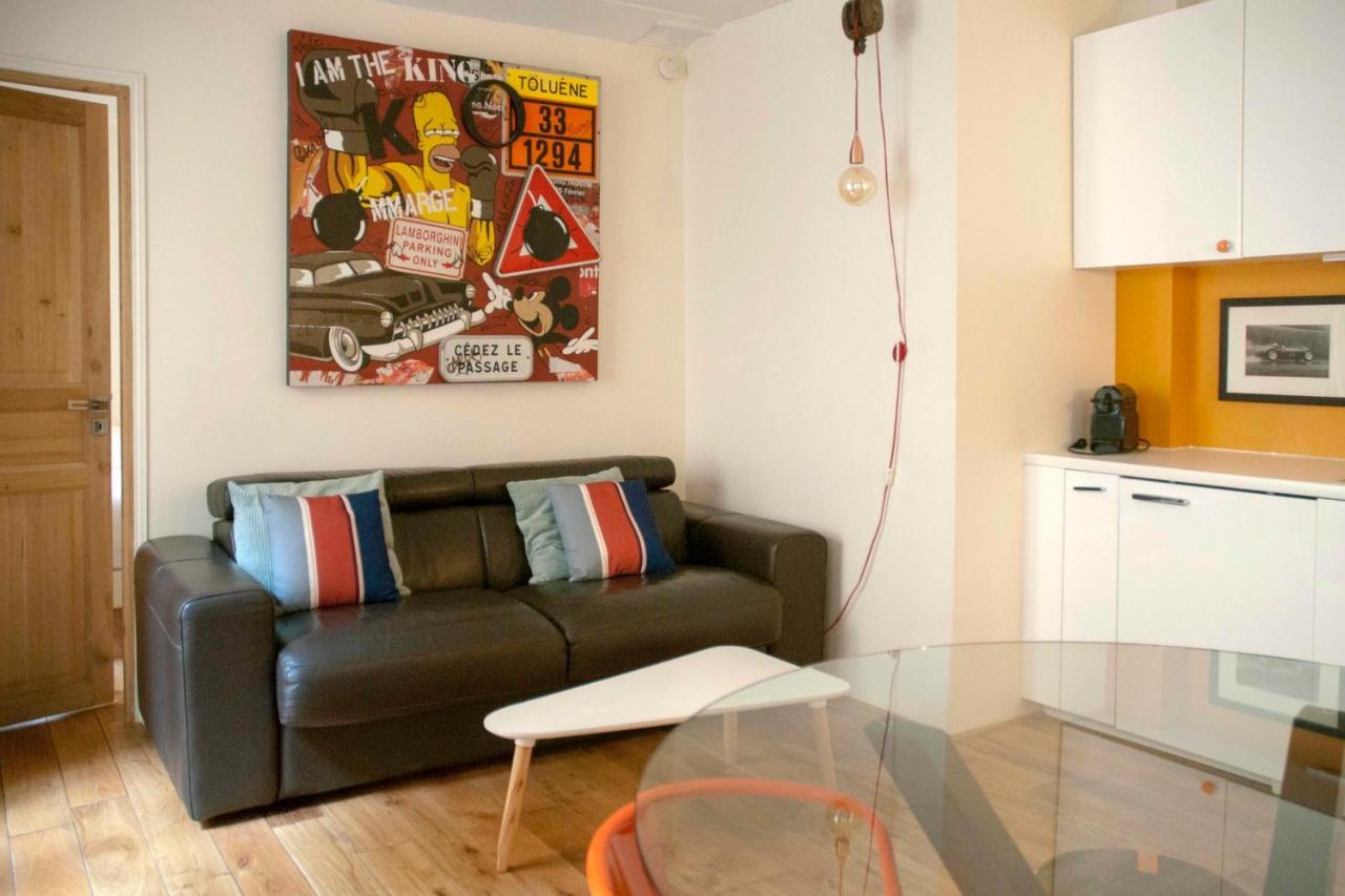 Bright & Spacious In Madeleine Apartment