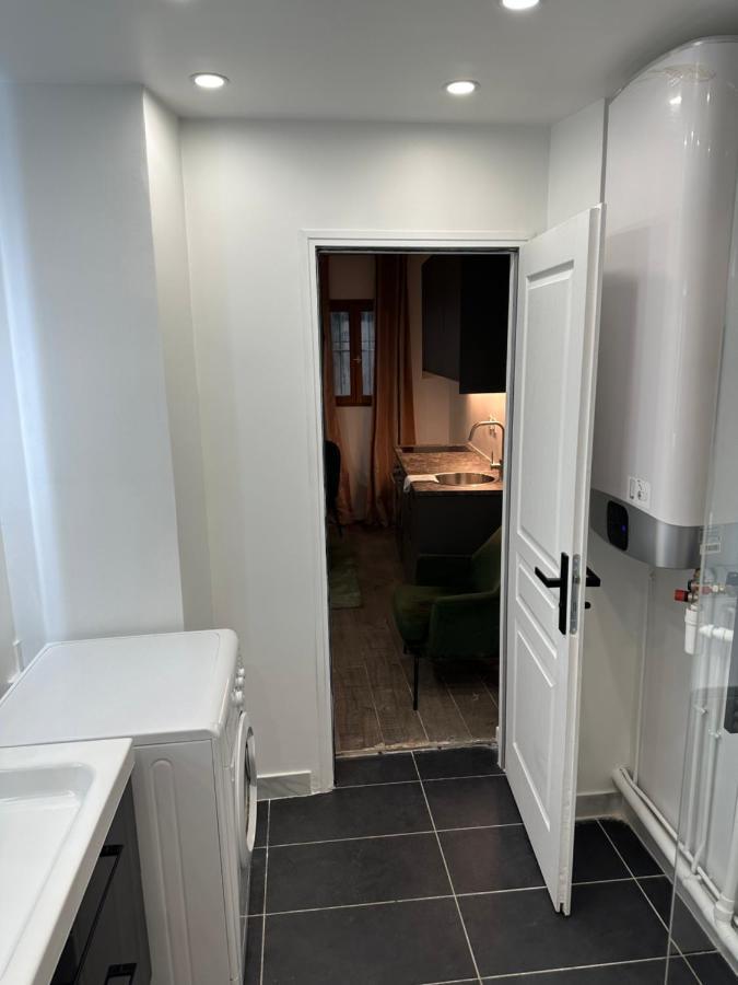 Temple Apartments Paris Apartment