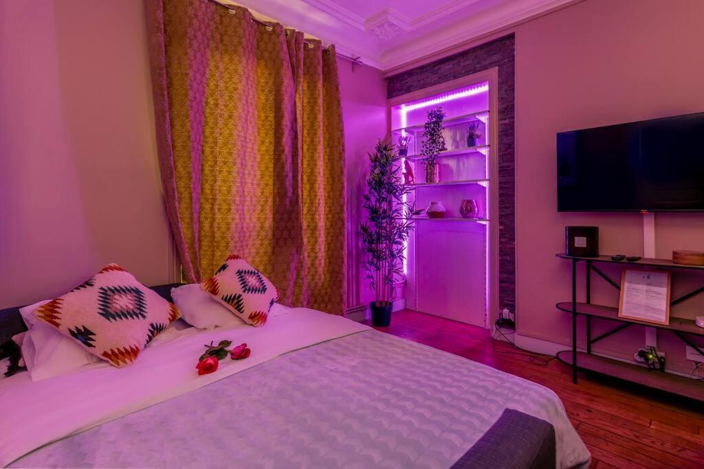Elegant, Cosy In Heart Of ! Apartment *
