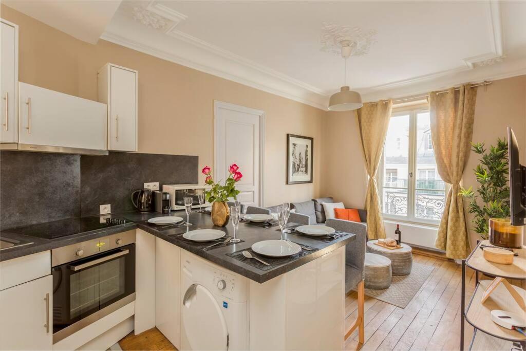 Apartment Elegant, Cosy In Heart Of ! *