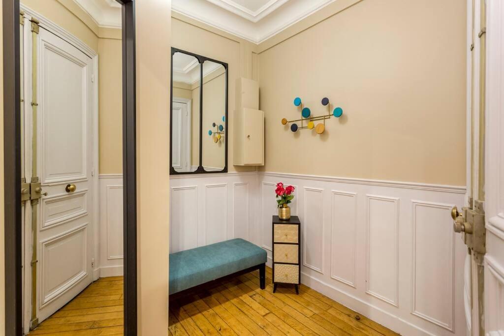 Elegant, Cosy In Heart Of ! *