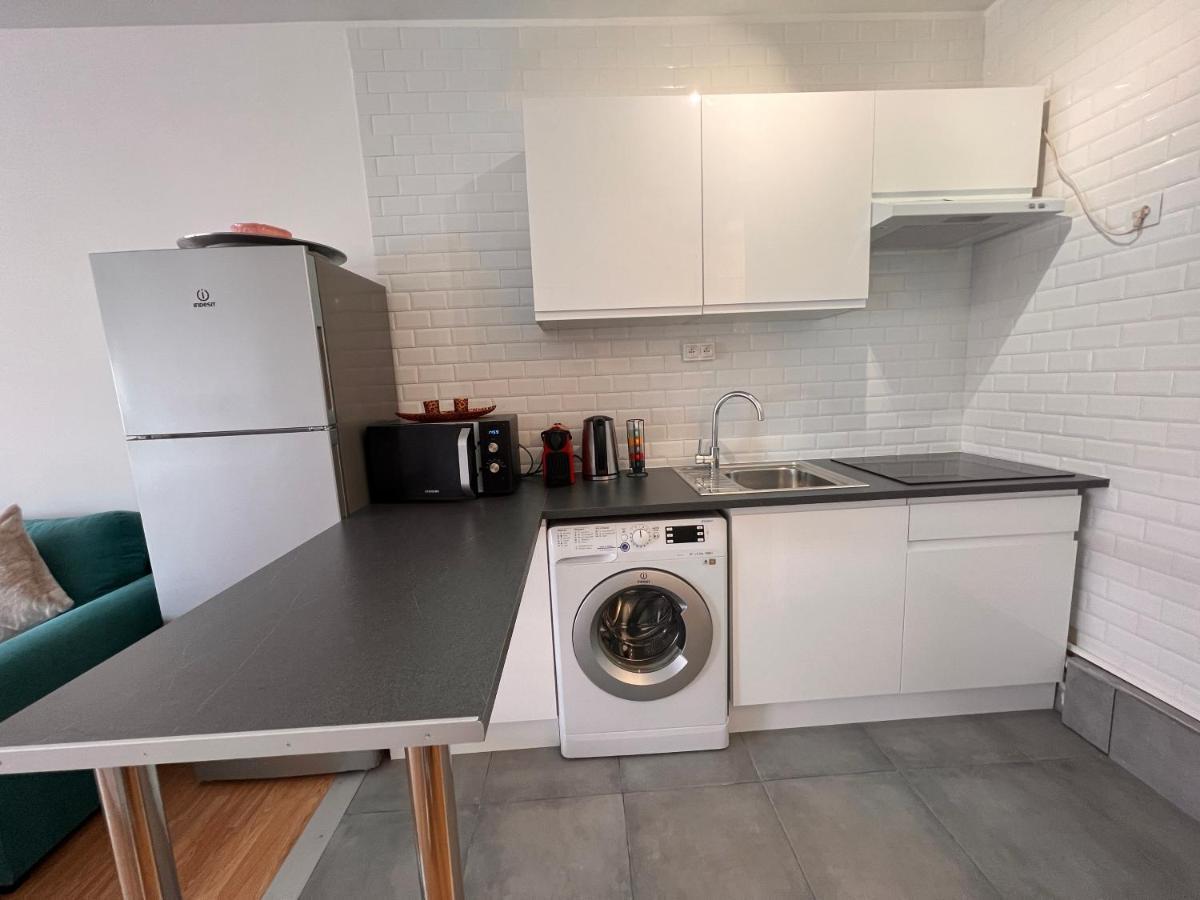 Champs-elysées - Hala Appartement