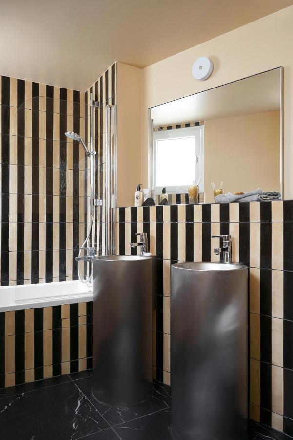 Val Girard Hotel Paris