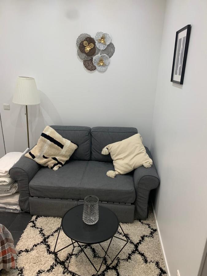 - 18 Appartement *