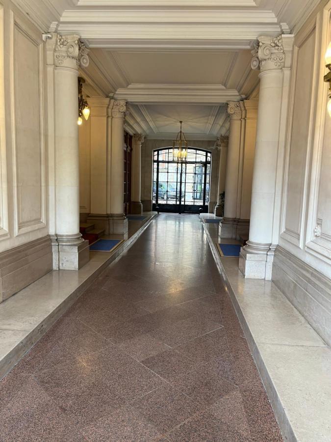Apartment Studio Ideal Champs-elysees Paris