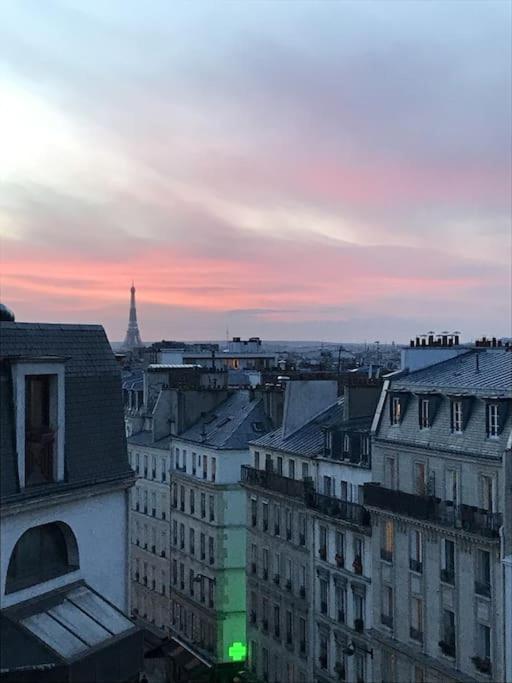 Appartement Eiffel Tower View - Republique 4 People 2 Bedrooms