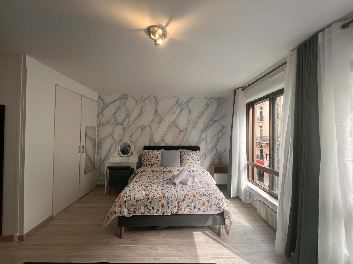Appartement Champs-elysées 2 - Hala Paris