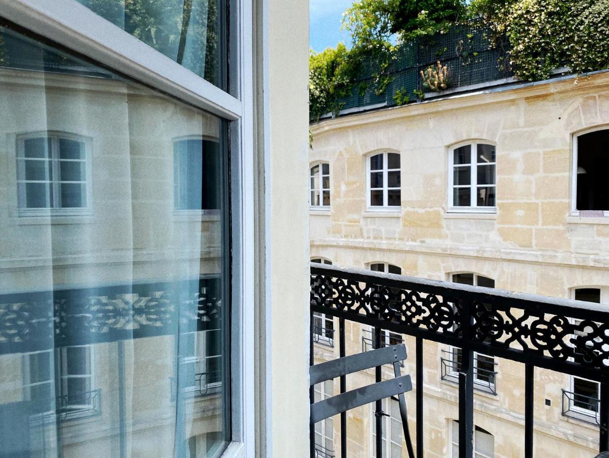 Du Bourg Tibourg Paris