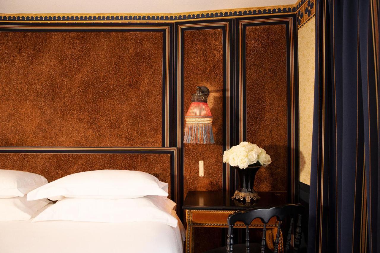 Hotel Du Bourg Tibourg