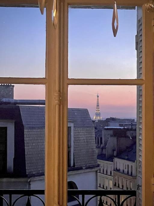 Appartement Eiffel Tower View - Republique 4 People 2 Bedrooms