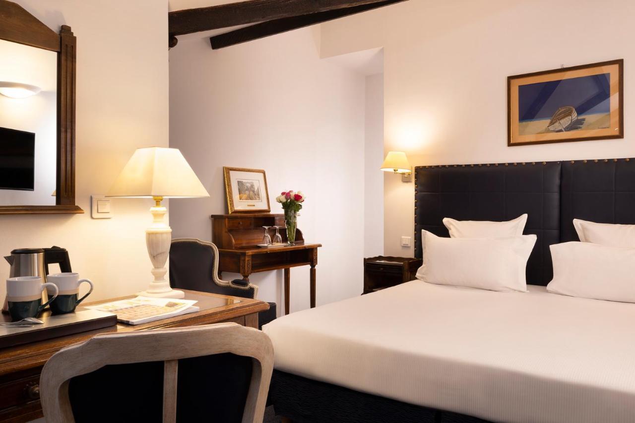 Relais Du Vieux Hotel 4*