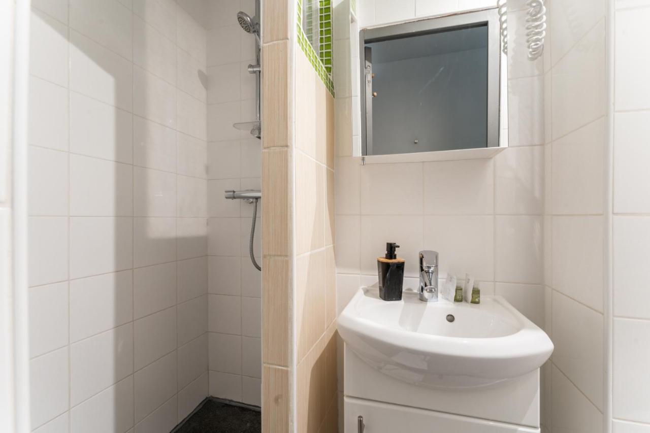 L'oasis Montparnasse Hotel Paris