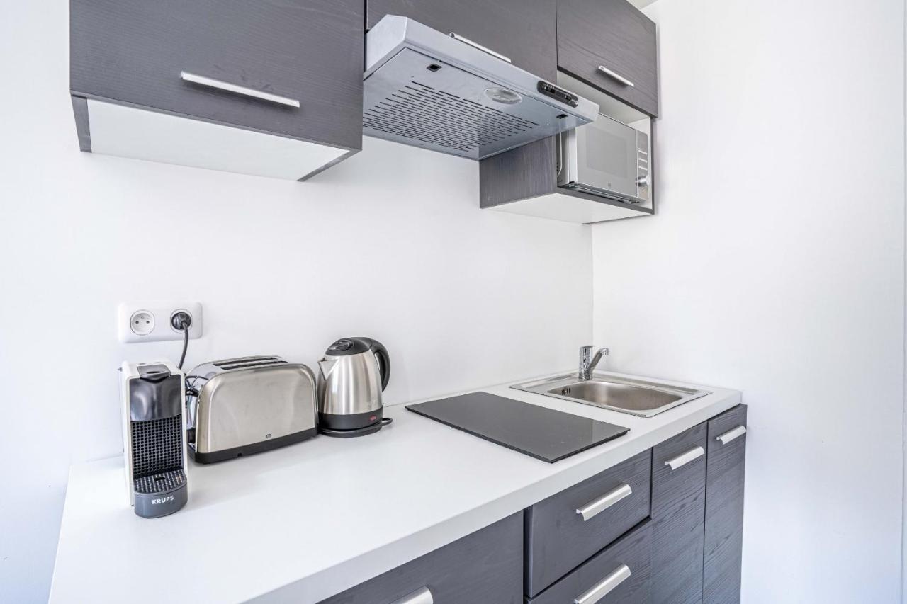 143 - Urban Charming Flat In Center Of Apartment
