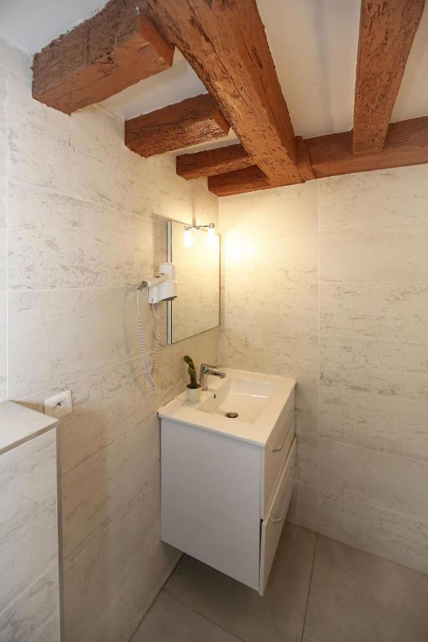 Studio Fonctionnel A Deux Pas Du Musee Grevin - 2p Apartment