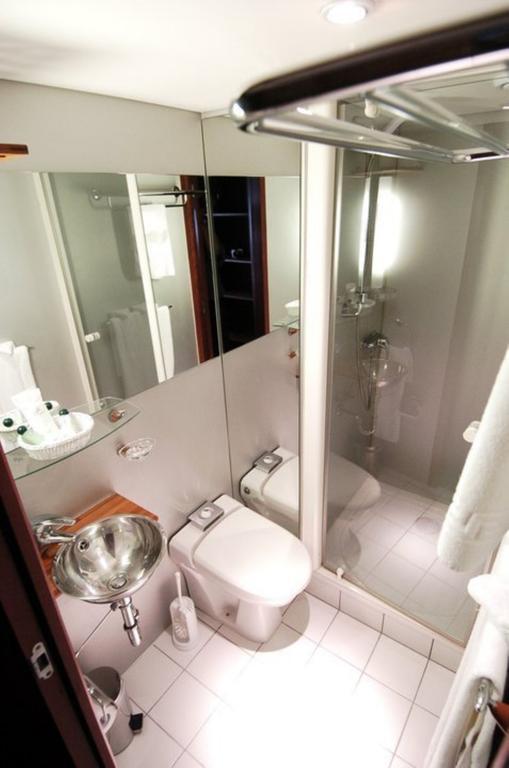 Vip Yacht Hotel Paris