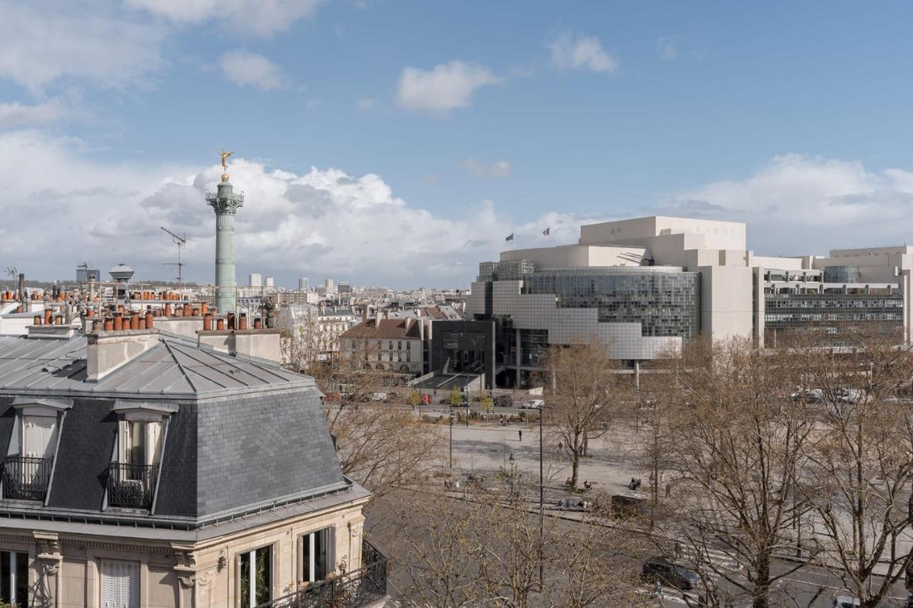 Bright And Homely 1 Bedroom Rooftop In The Marais In Paris