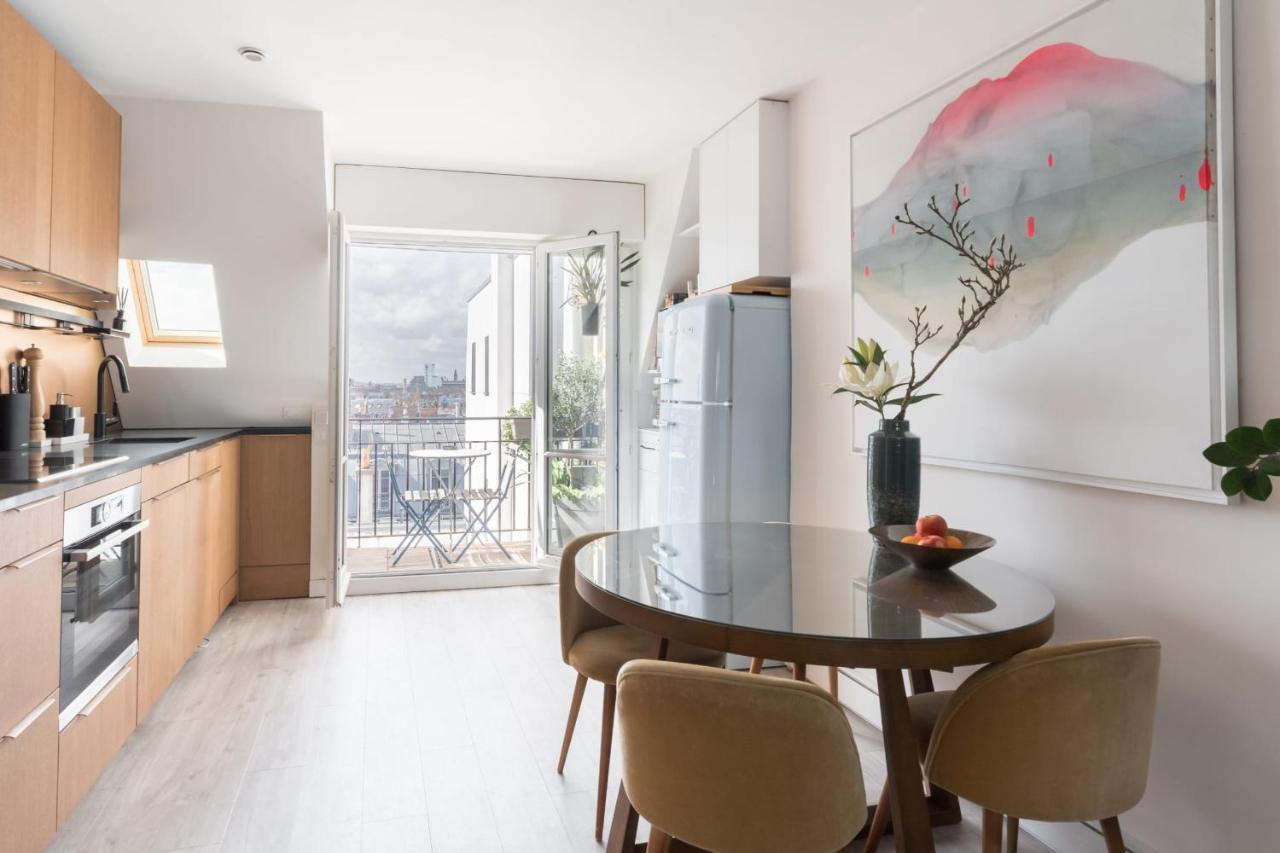 Bright And Homely 1 Bedroom Rooftop In The Marais In Apartment