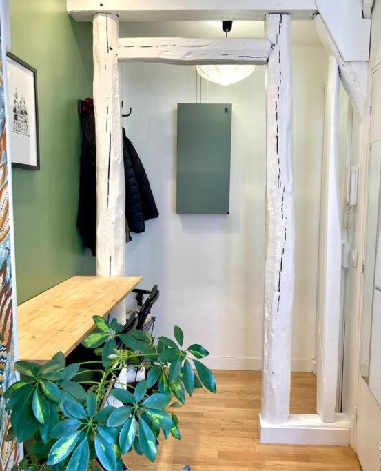 Appartement Chez Valentine Au Coeur Des Buttes Chaumont Et Belleville Paris