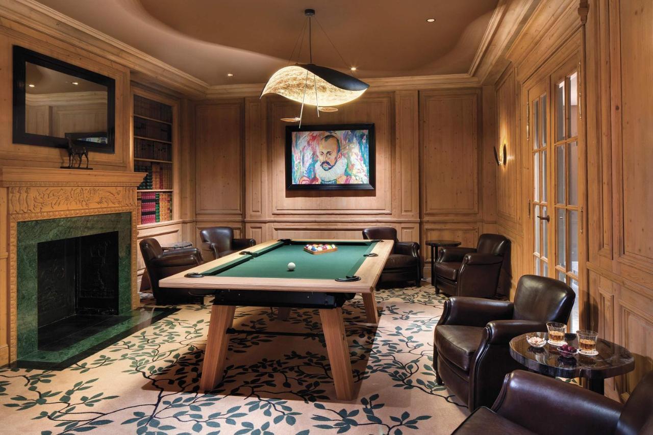 La Demeure Montaigne Hotel