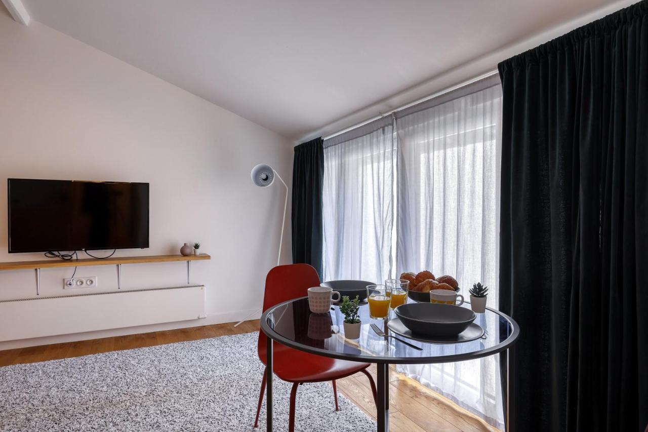 Les De Montmartre - Secret Courtyard Apartment