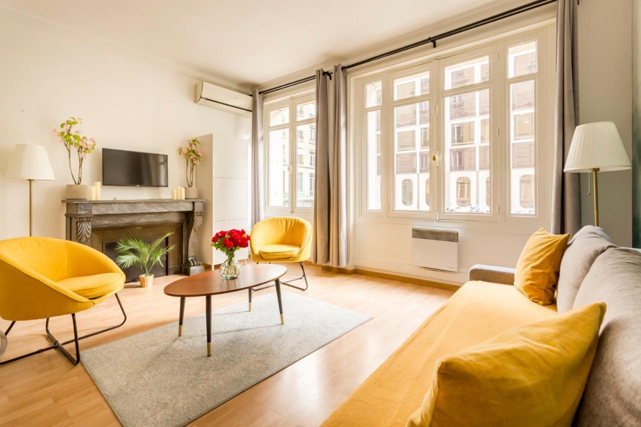 Cozy - Champs Elysees - Mollien Paris