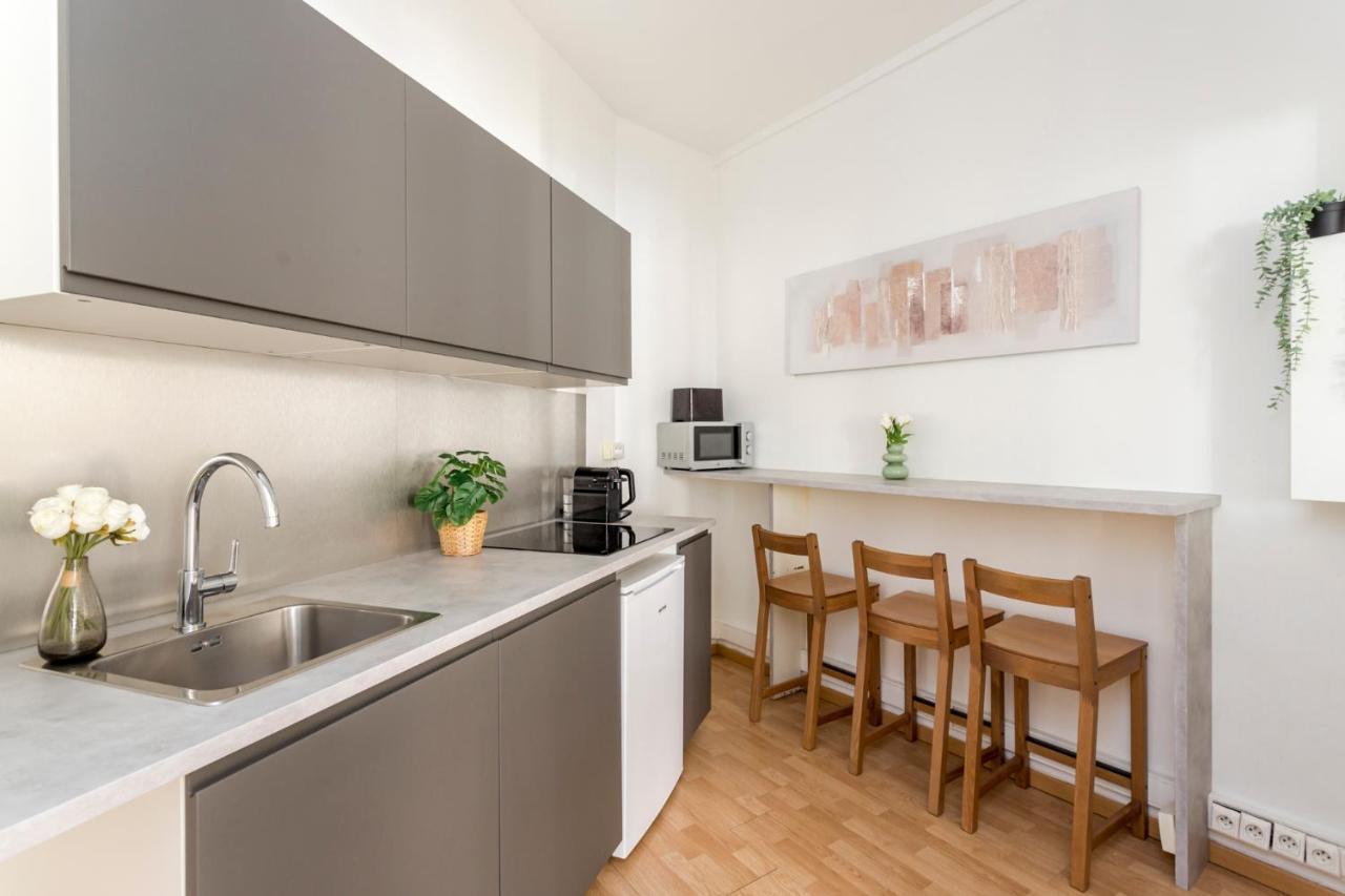 Cozy - Champs Elysees - Mollien