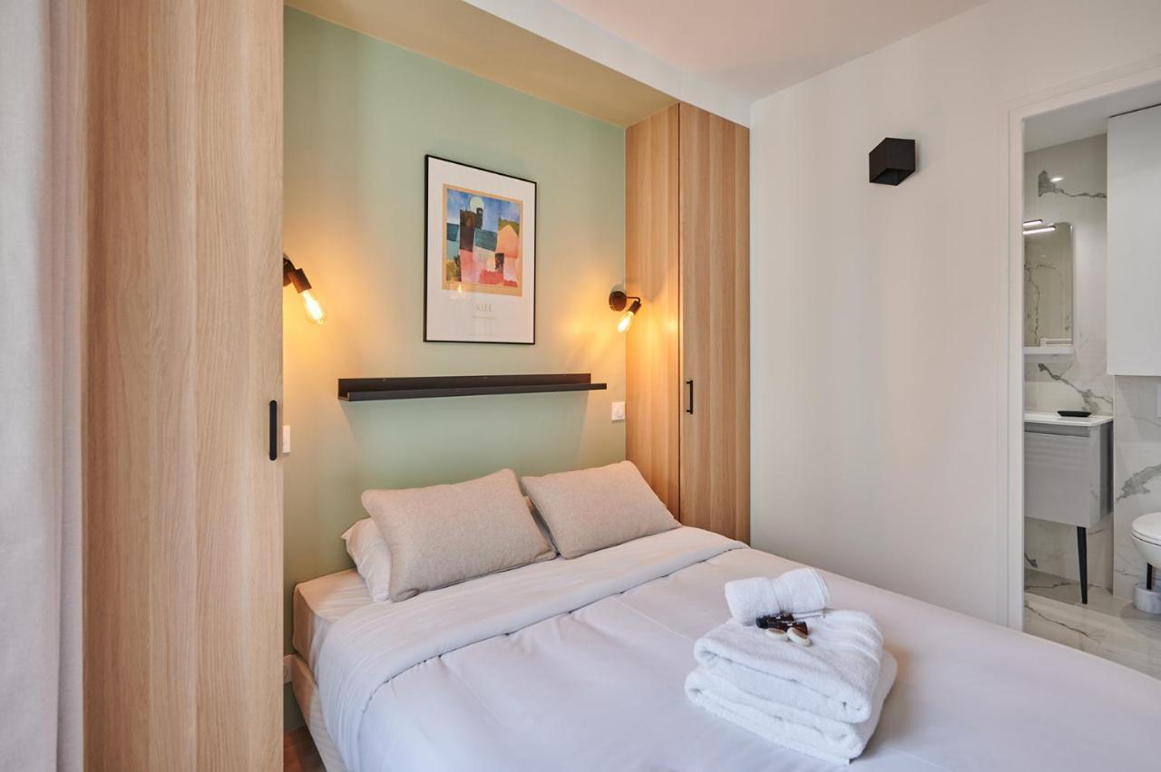 Apartment Center Of By Prestige Paris