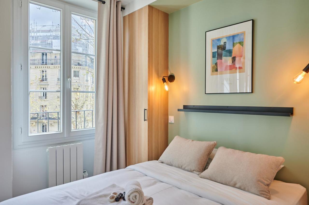 Center Of By Prestige Apartment *