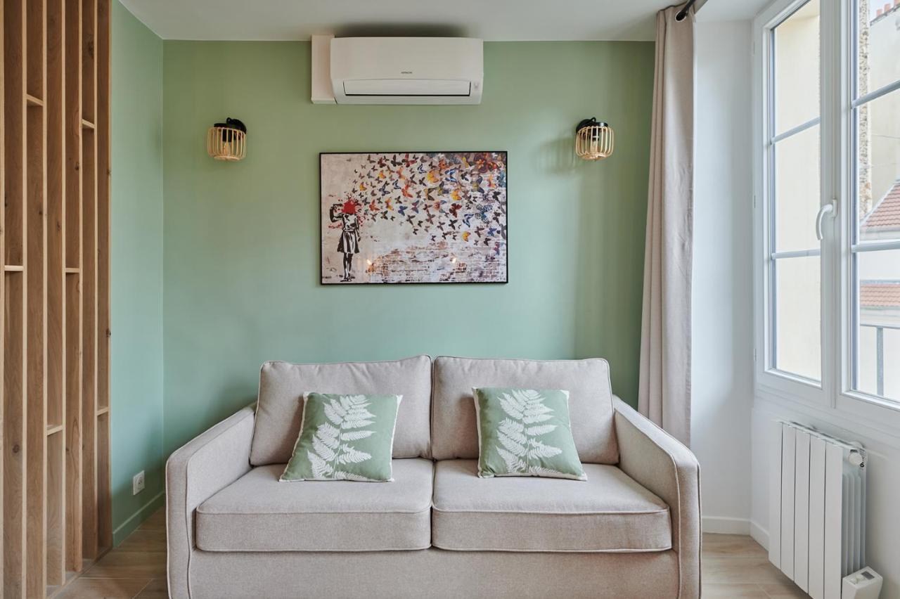 Center Of By Prestige Apartment *