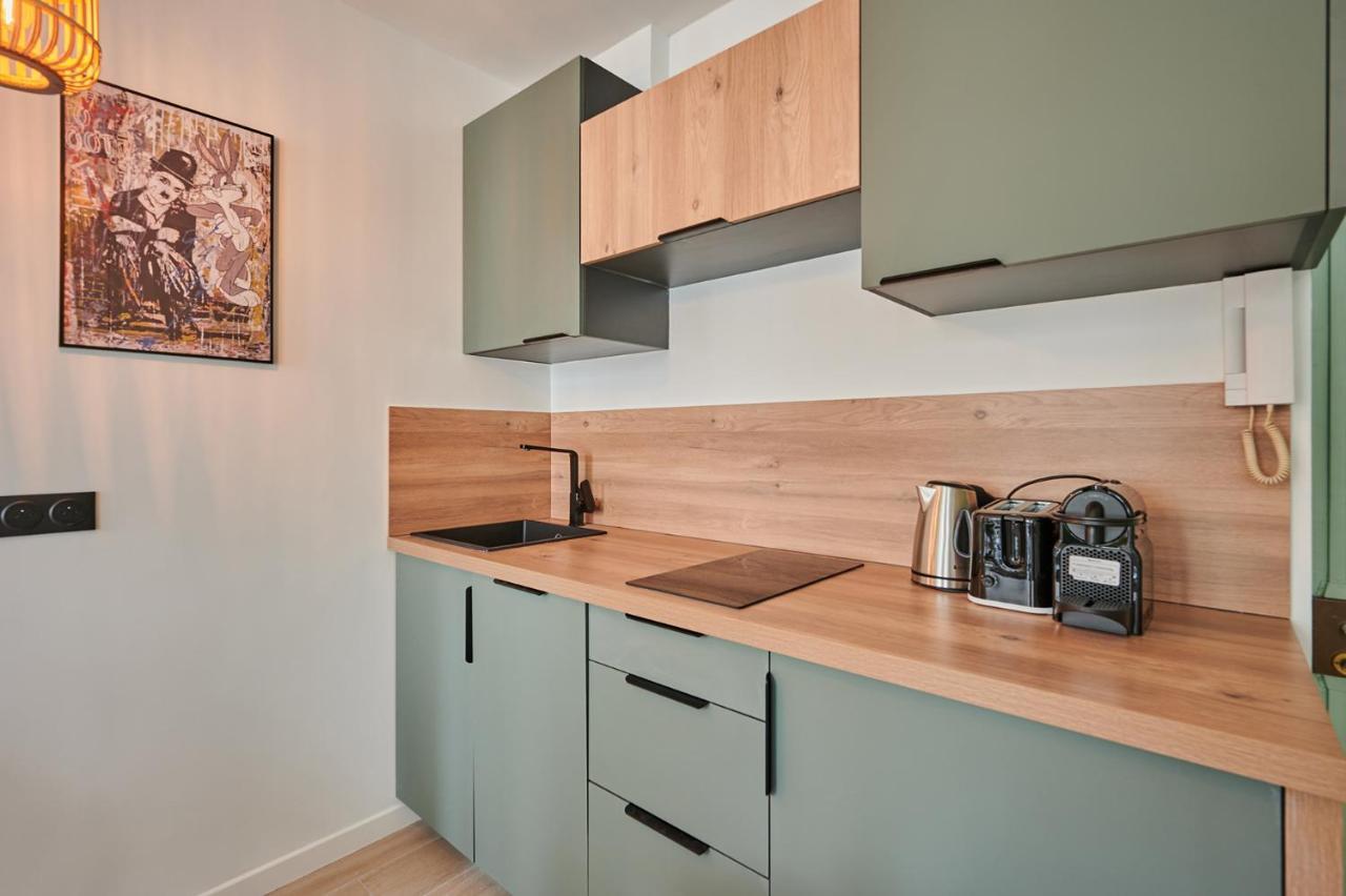 Apartment Center Of By Prestige Paris