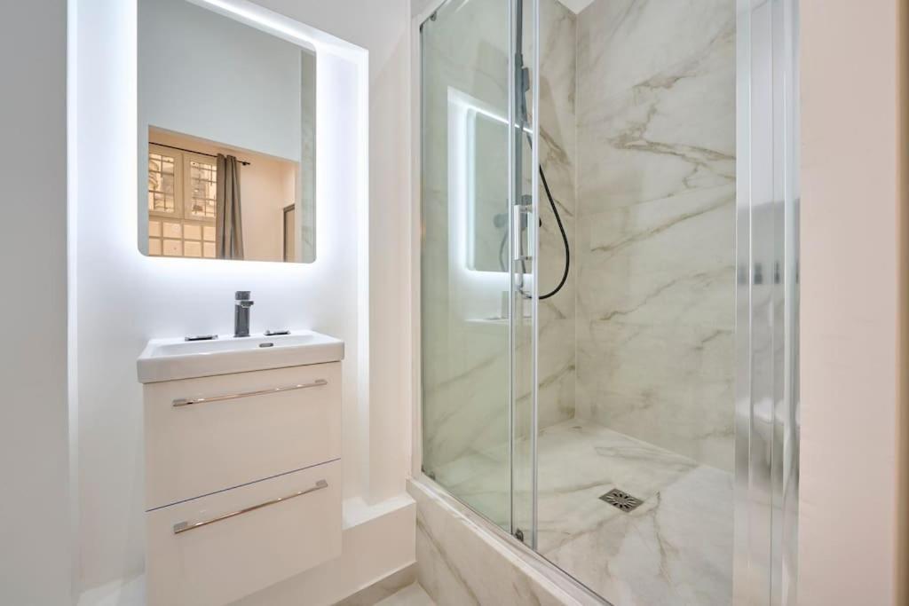 Apartment Marais - Modern