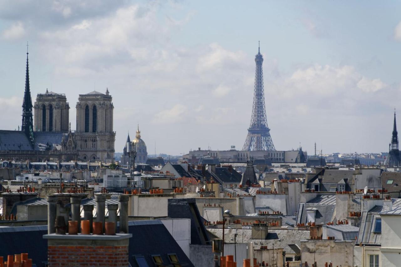 Apartment Bright And Homely 1 Bedroom Rooftop In The Marais In Paris
