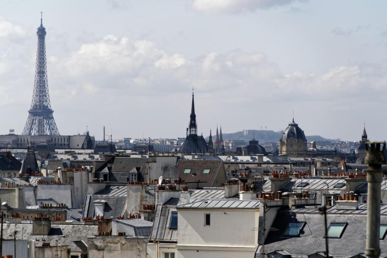 Bright And Homely 1 Bedroom Rooftop In The Marais In * Paris